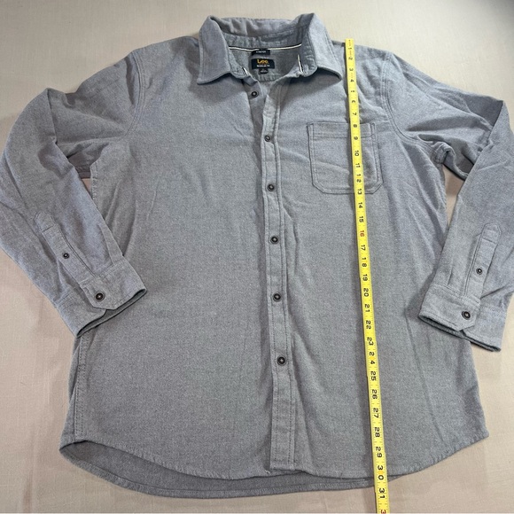 Lee Men’s XL Soft Stretch Thick Button-Down Shirt Gray Regular Fit Cotton Blend - Picture 3 of 11
